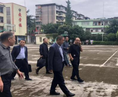 交流知差距    学习促思变